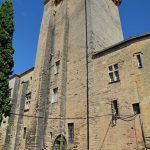 uzes