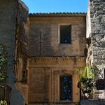 uzes